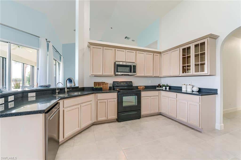 8864 New Castle Dr, Fort Myers, photo 21