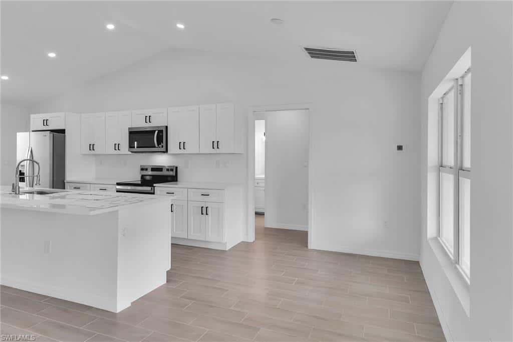 2221 43rd Ave, Cape Coral, photo 7
