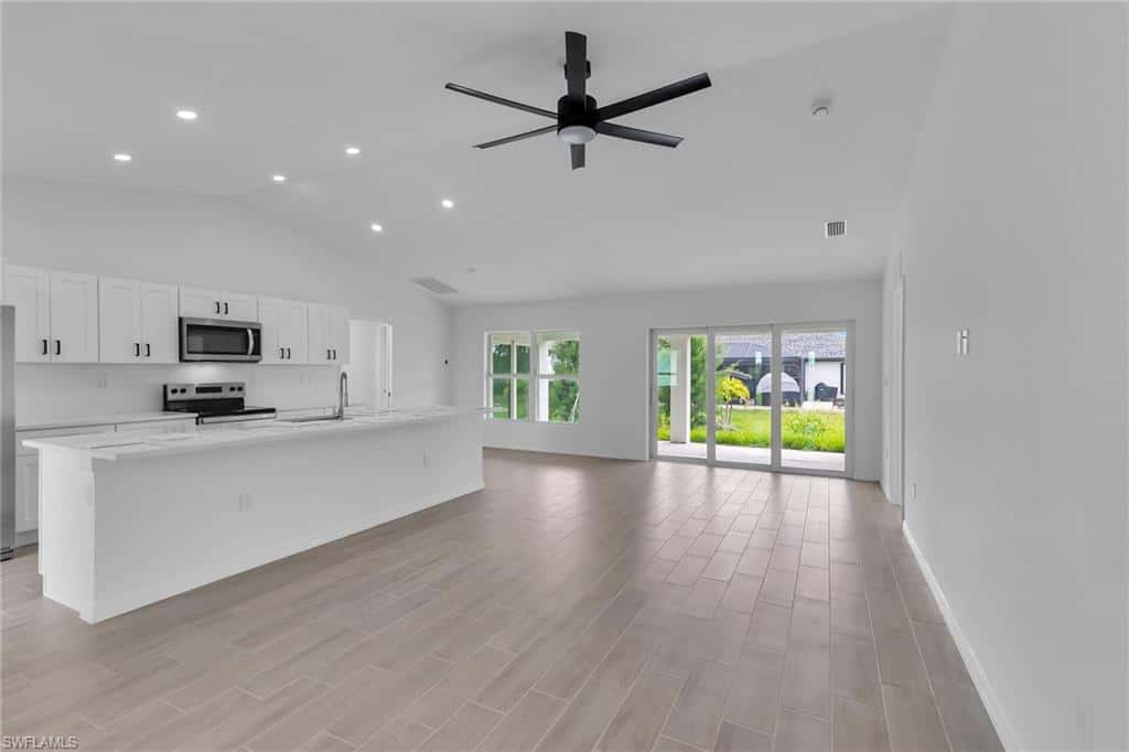 2221 43rd Ave, Cape Coral, photo 4