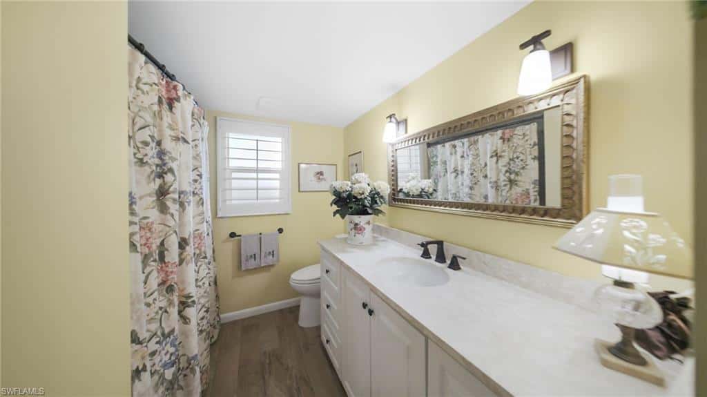 1903 Imperial Golf Co Blvd, Naples, photo 15