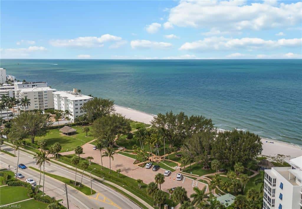 2150 Gulf Shore Blvd #411, Naples, photo 27