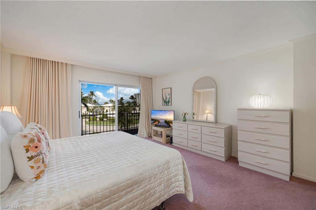 2150 Gulf Shore Blvd #411, Naples, photo 13