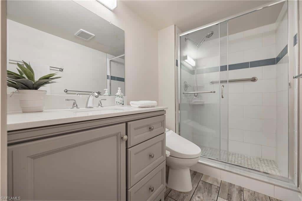 2150 Gulf Shore Blvd #411, Naples, photo 14