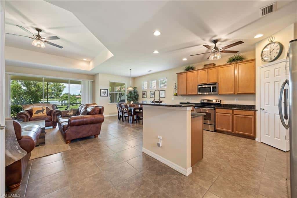 2466 Ashbury Cir, Cape Coral, photo 6