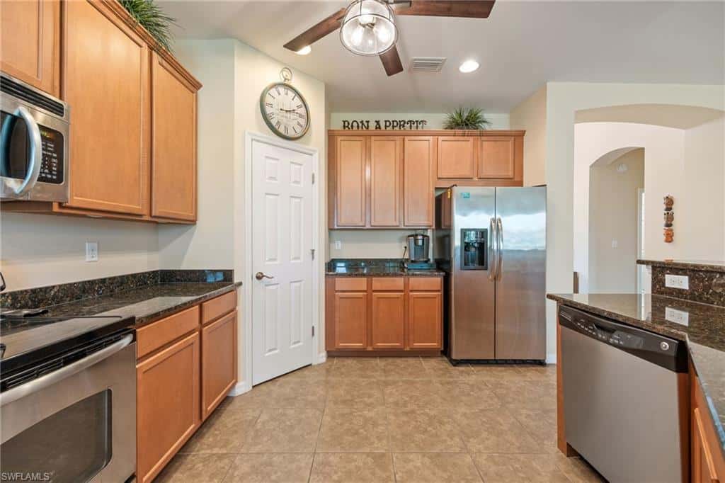2466 Ashbury Cir, Cape Coral, photo 9