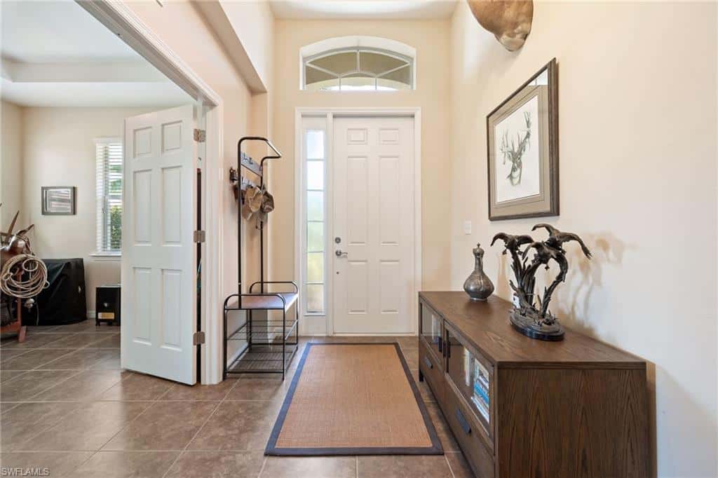 2466 Ashbury Cir, Cape Coral, photo 4