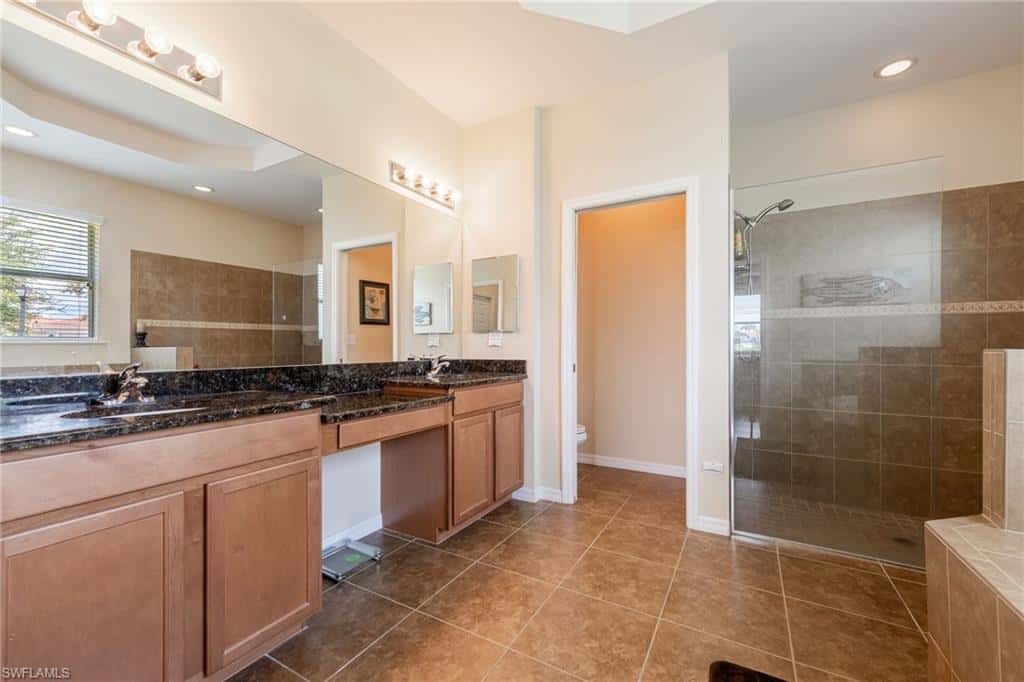 2466 Ashbury Cir, Cape Coral, photo 21
