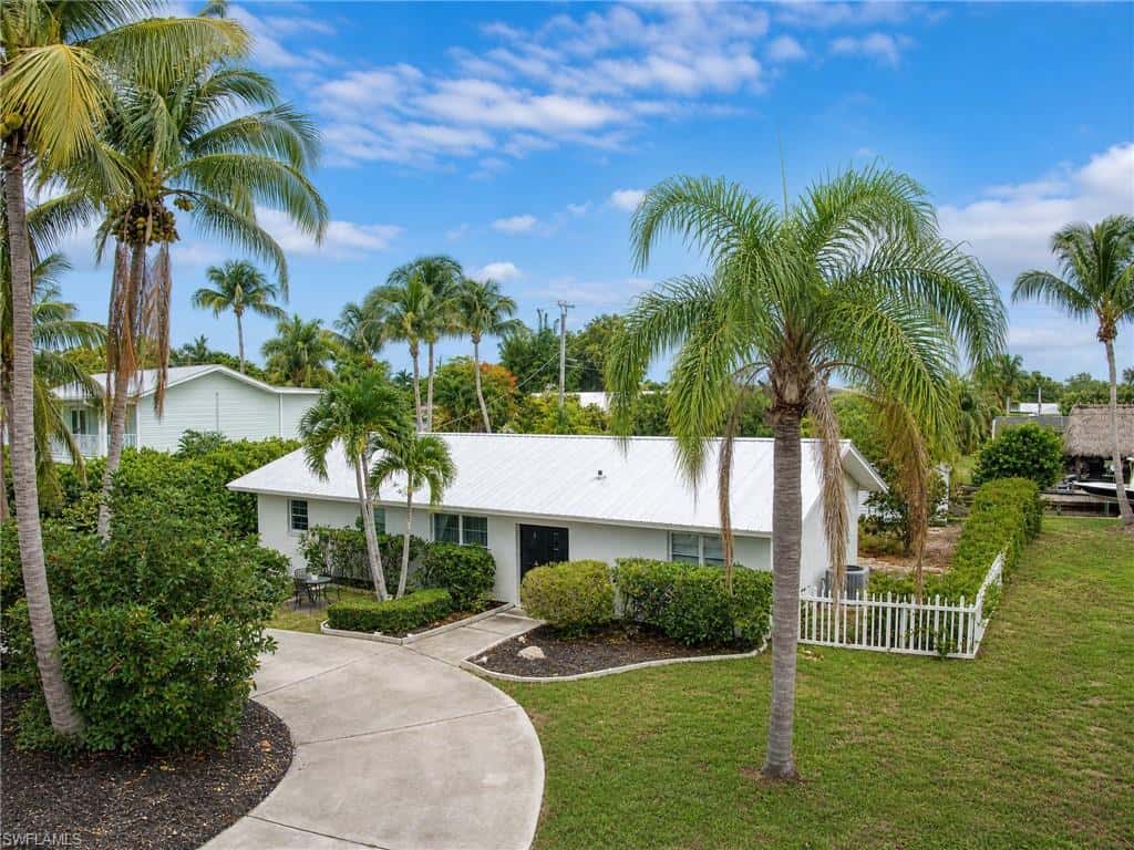1019 Wyomi Dr, Fort Myers, photo 46