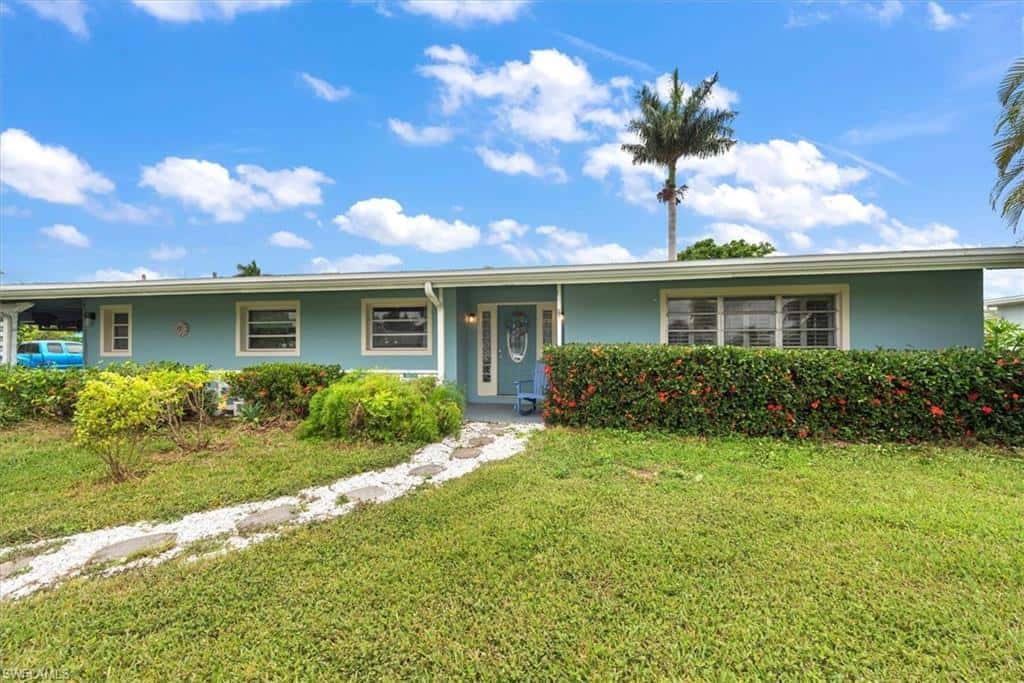 1721 Club House Rd, North Fort Myers, photo 5