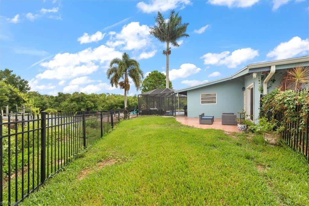 1721 Club House Rd, North Fort Myers, photo 33