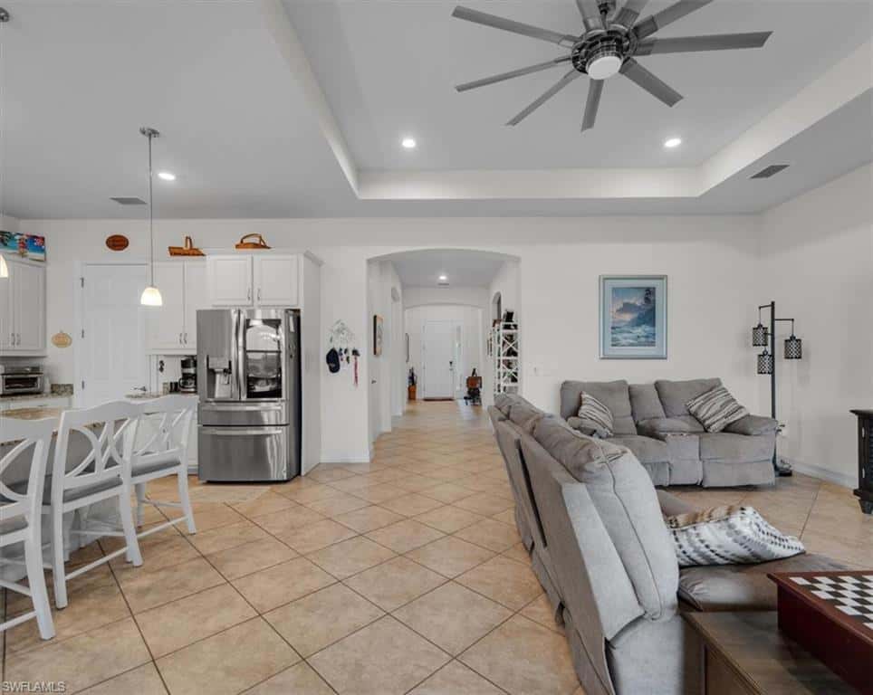 3271 Baravaldo Cir, Cape Coral, photo 6