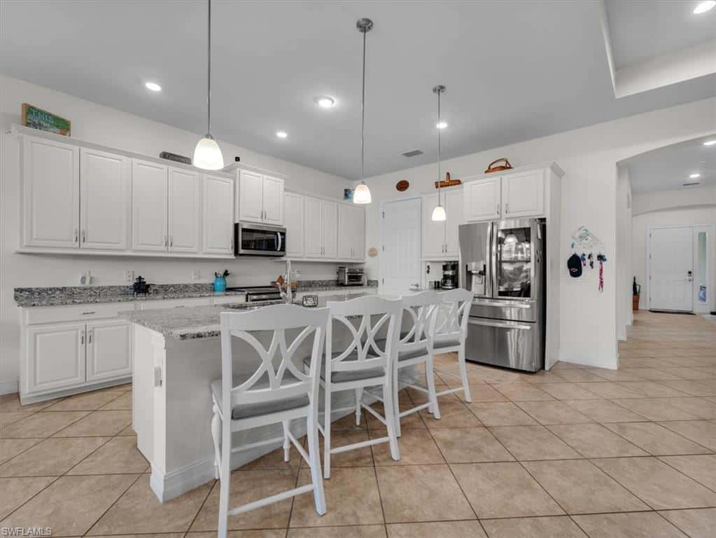 3271 Baravaldo Cir, Cape Coral, photo 7