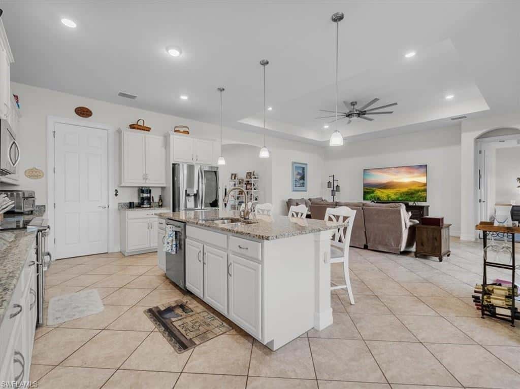 3271 Baravaldo Cir, Cape Coral, photo 10