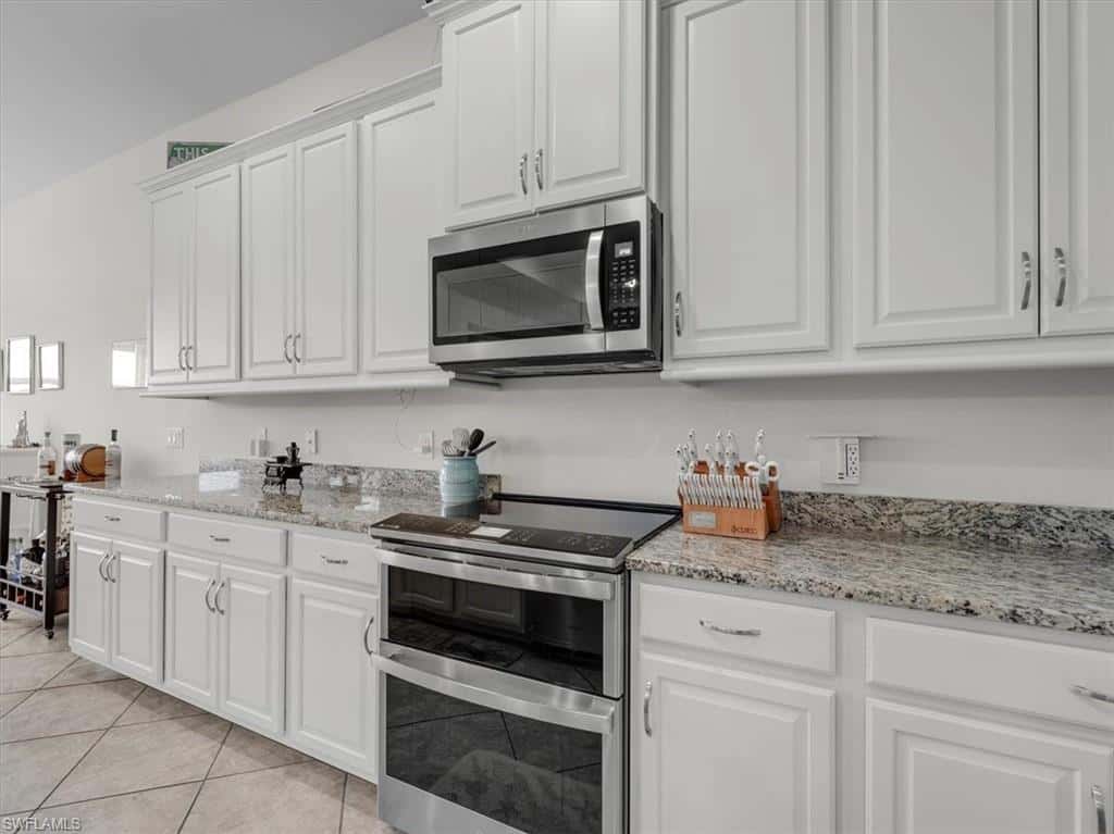 3271 Baravaldo Cir, Cape Coral, photo 15
