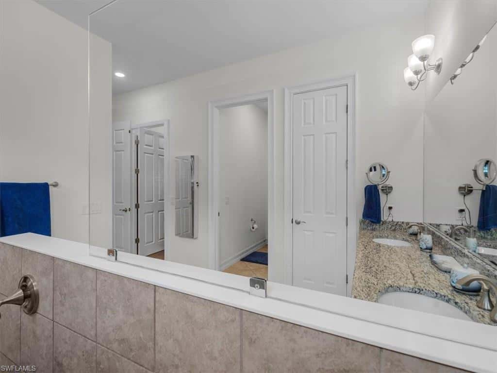 3271 Baravaldo Cir, Cape Coral, photo 35