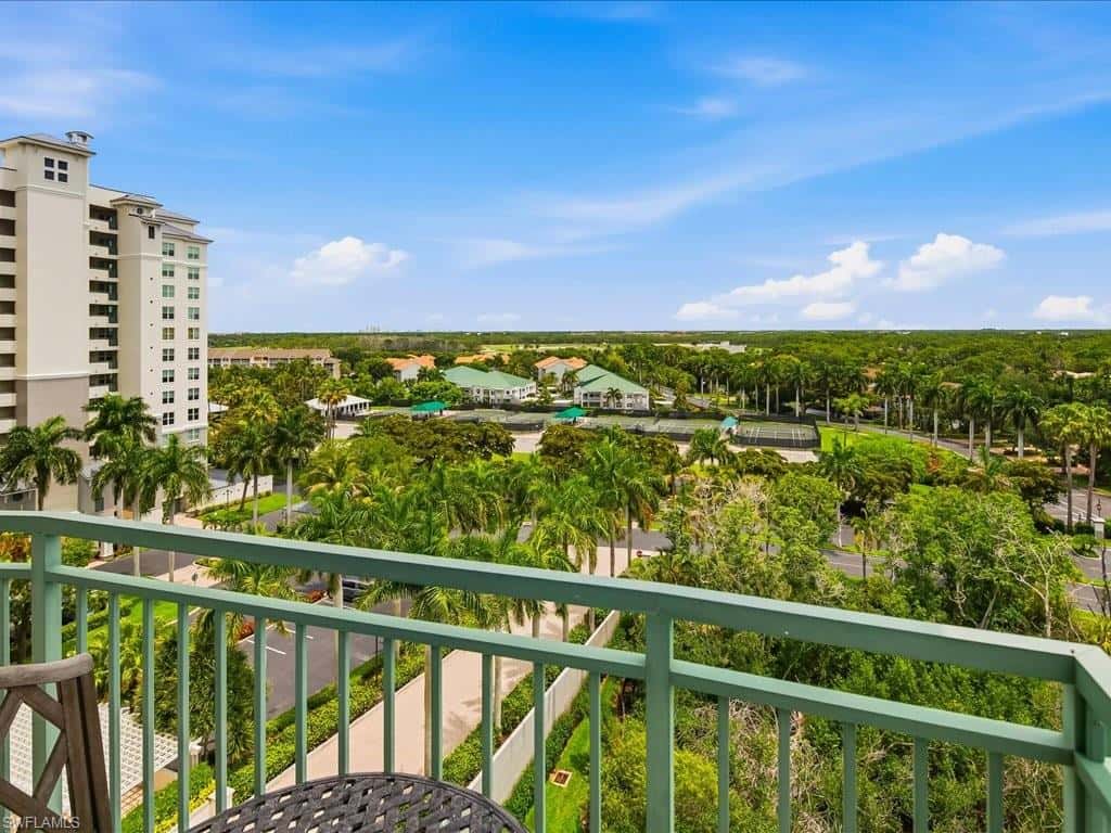 425 Cove Tower Dr #901, Naples, photo 31