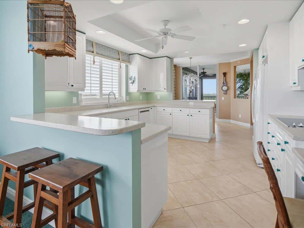 425 Cove Tower Dr #901, Naples, photo 8