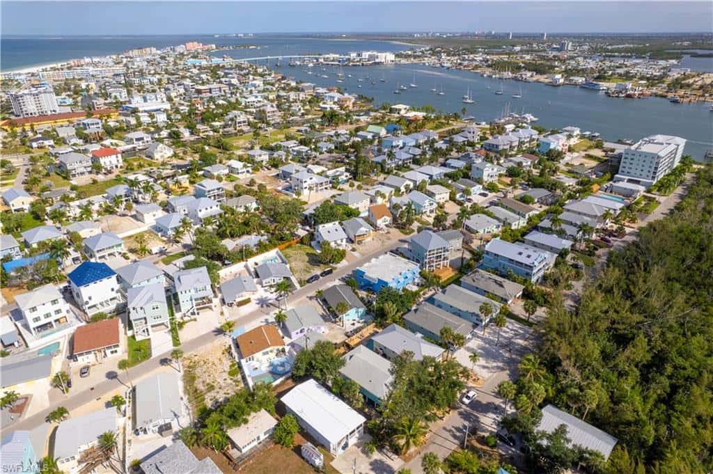 216 Fairweather Ln, Fort Myers Beach, photo 43