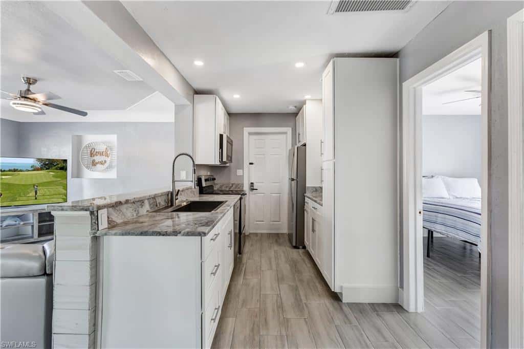 216 Fairweather Ln, Fort Myers Beach, photo 11