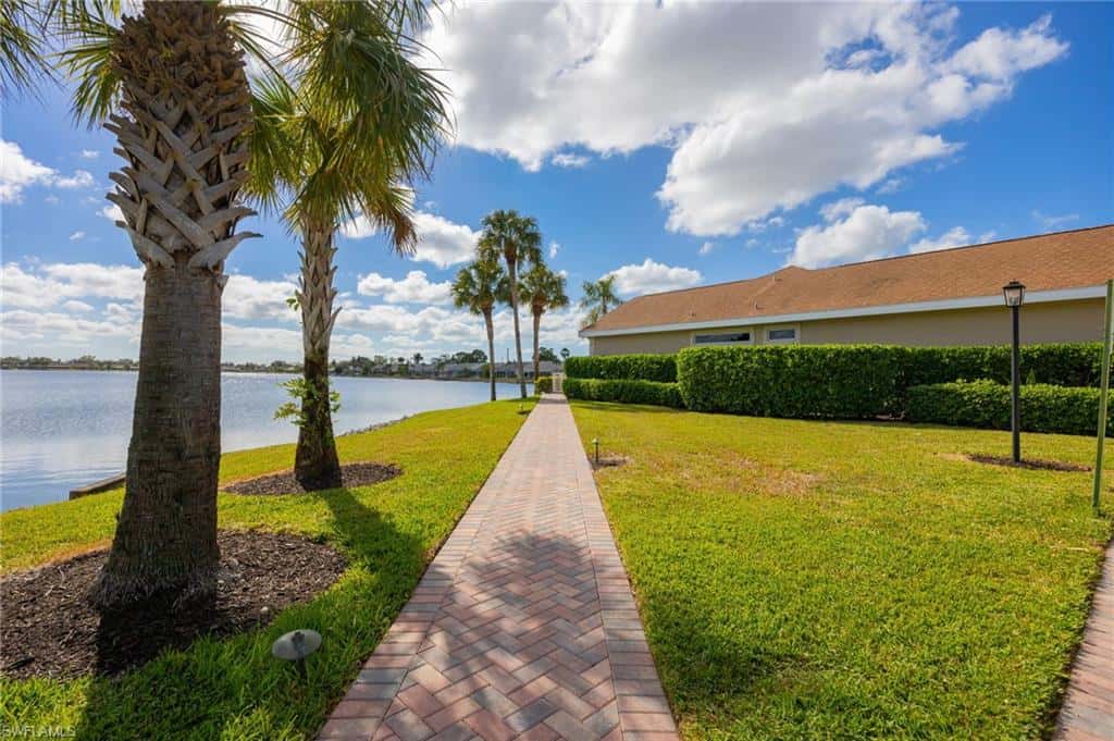 2232 Piccadilly Ct, Naples, photo 36