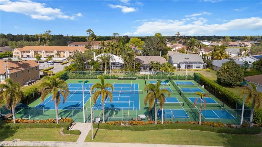 2232 Piccadilly Ct, Naples, photo 37