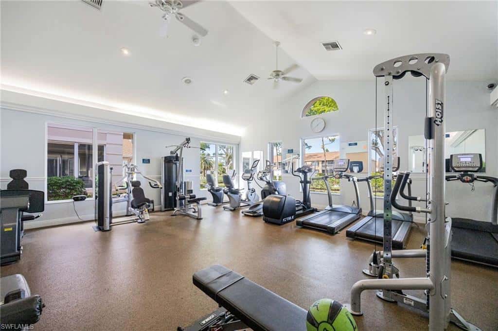 2232 Piccadilly Ct, Naples, photo 31