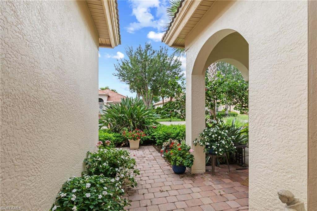 26351 Stonewall Ln, Bonita Springs, photo 32