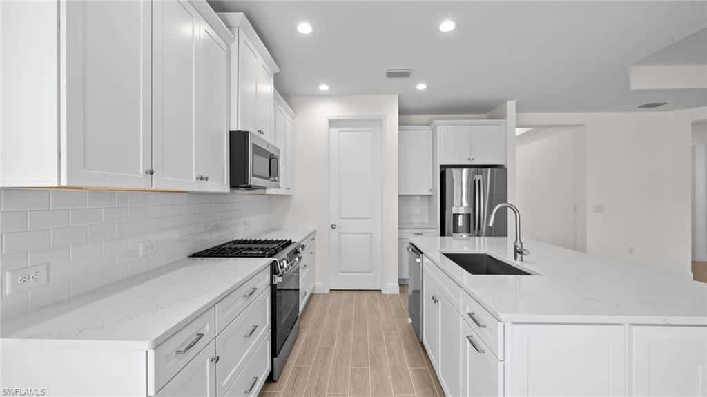 2968 Heritage Pines Dr, Fort Myers, photo 6