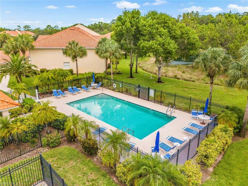 305 Robin Hood Cir #204, Naples, photo 27
