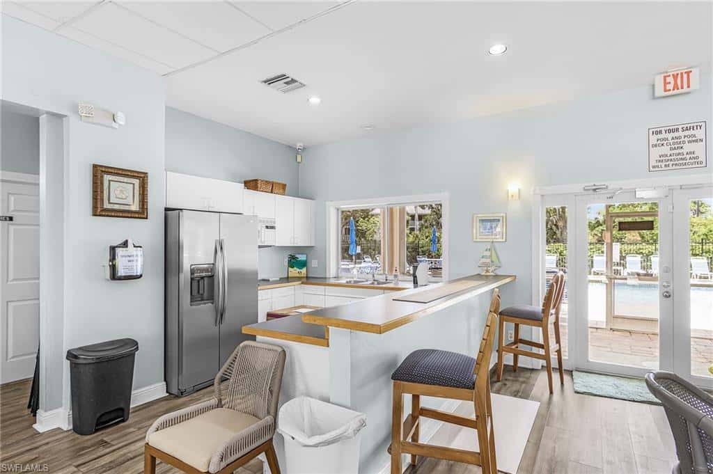 305 Robin Hood Cir #204, Naples, photo 32