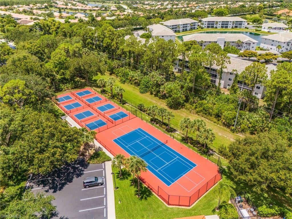 305 Robin Hood Cir #204, Naples, photo 28