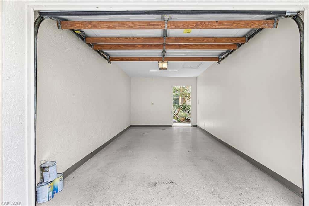 305 Robin Hood Cir #204, Naples, photo 24