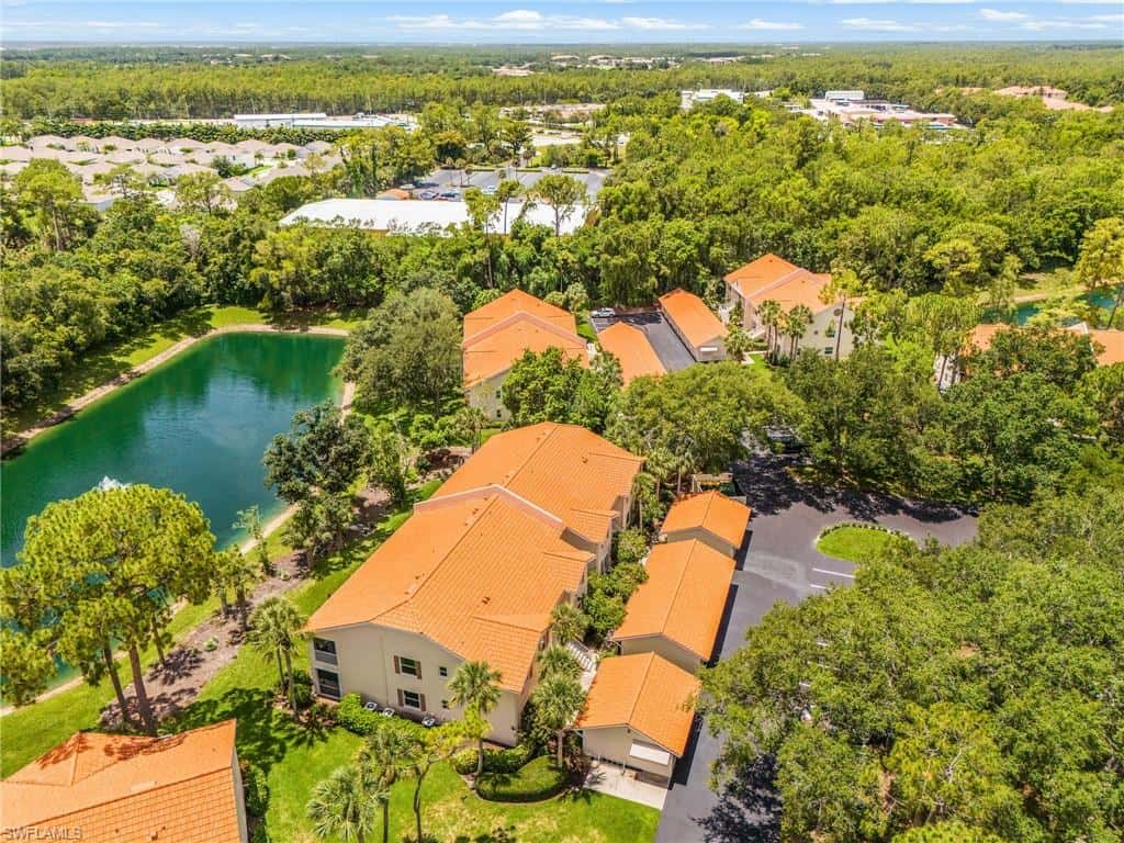 305 Robin Hood Cir #204, Naples, photo 30