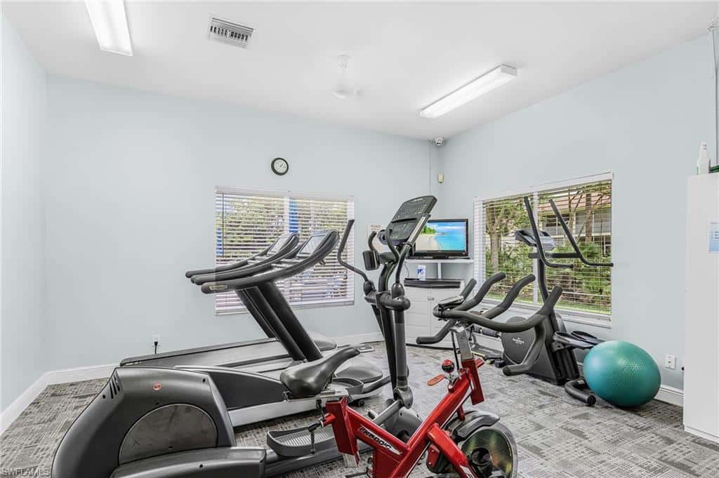 305 Robin Hood Cir #204, Naples, photo 34