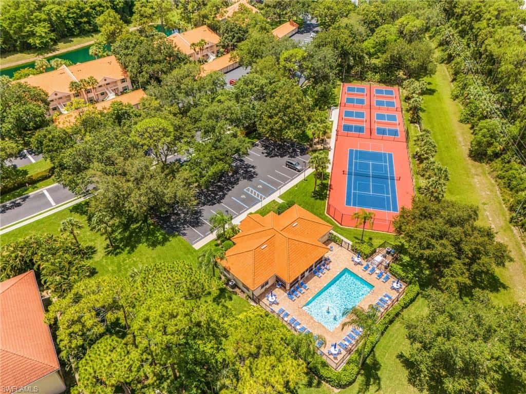 305 Robin Hood Cir #204, Naples, photo 25