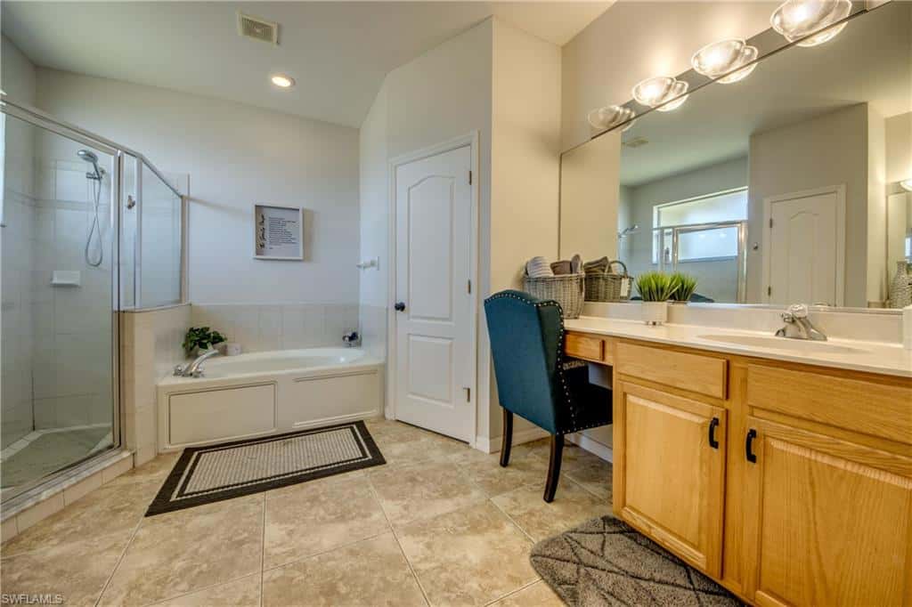 2319 19th St, Cape Coral, photo 32