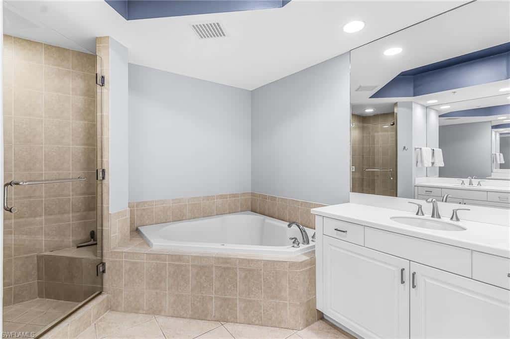 2090 First St #1210, Fort Myers, photo 20