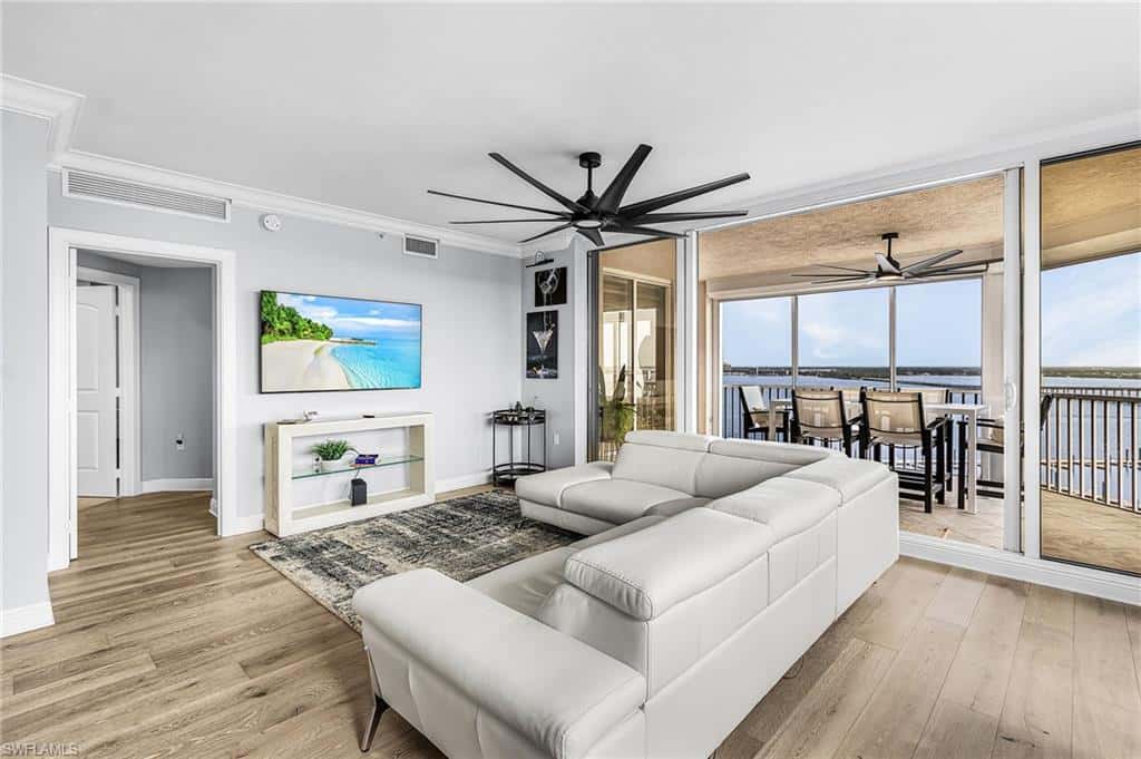 2090 First St #1210, Fort Myers, photo 4