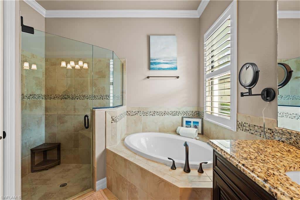 9352 Vercelli Ct, Naples, photo 20