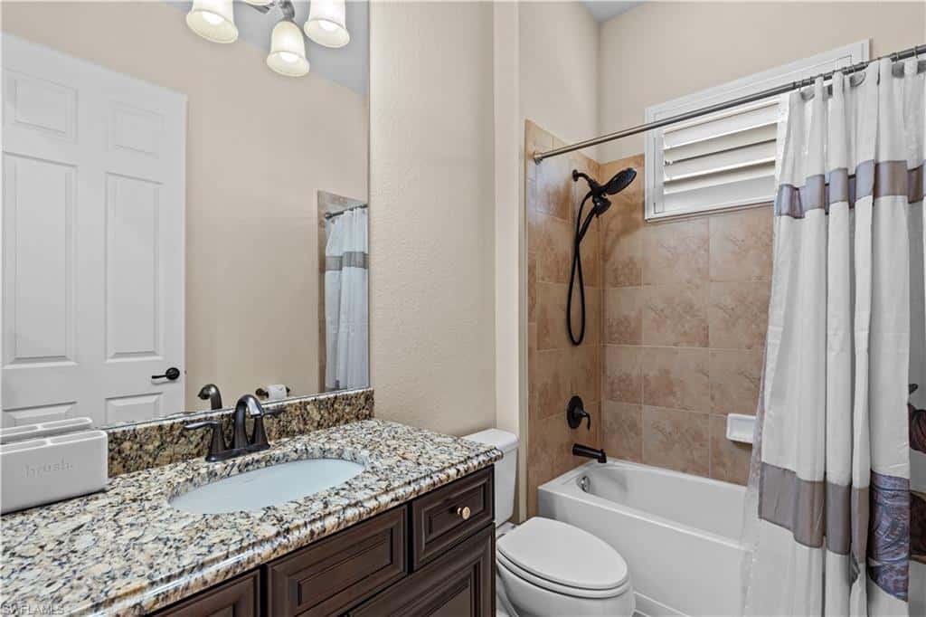 9352 Vercelli Ct, Naples, photo 25