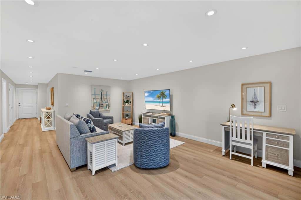 2721 Gulf Dr #108, Sanibel, photo 9