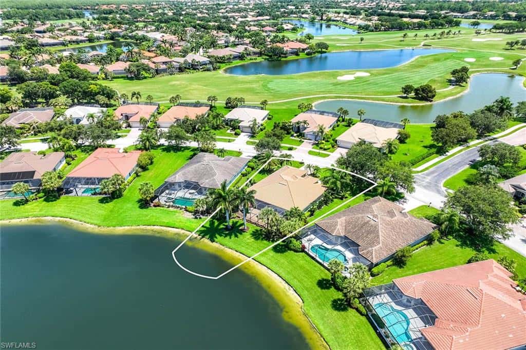 8793 Mustang Island Cir, Naples, photo 43