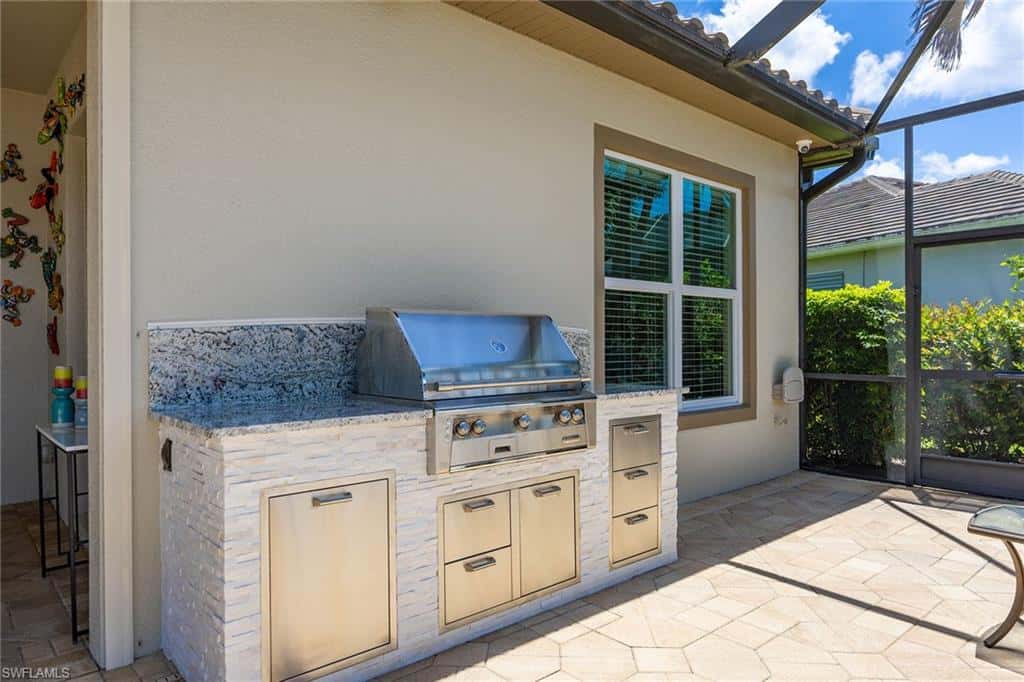 8793 Mustang Island Cir, Naples, photo 36
