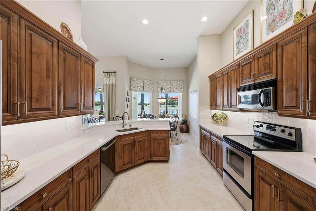 8793 Mustang Island Cir, Naples, photo 15