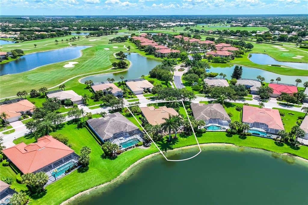 8793 Mustang Island Cir, Naples, photo 44