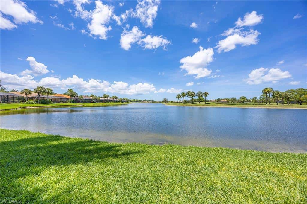8793 Mustang Island Cir, Naples, photo 40
