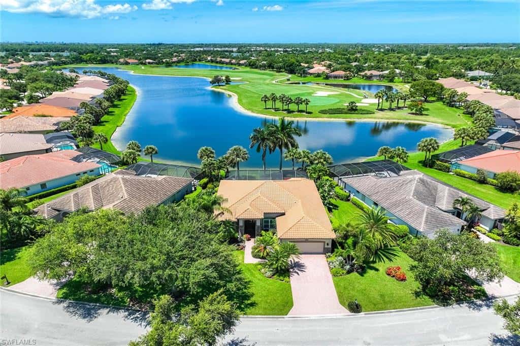 8793 Mustang Island Cir, Naples, photo 39