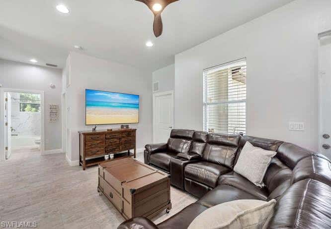 3196 Connecticut Ave, Naples, photo 9