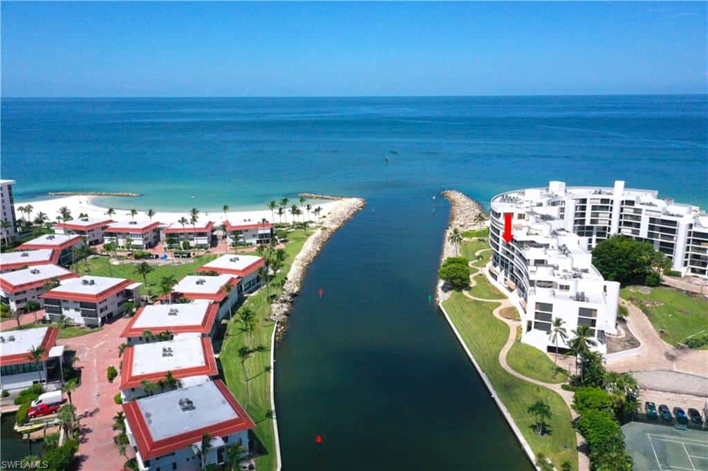 2316 Gulf Shore Blvd #411, Naples, photo 5