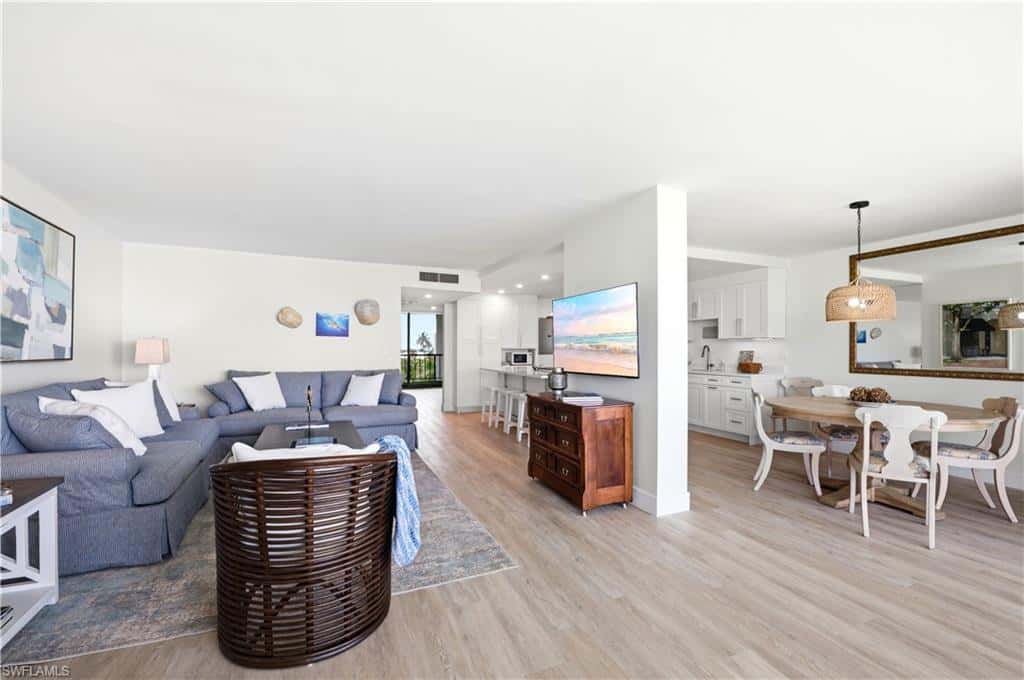 2316 Gulf Shore Blvd #411, Naples, photo 9